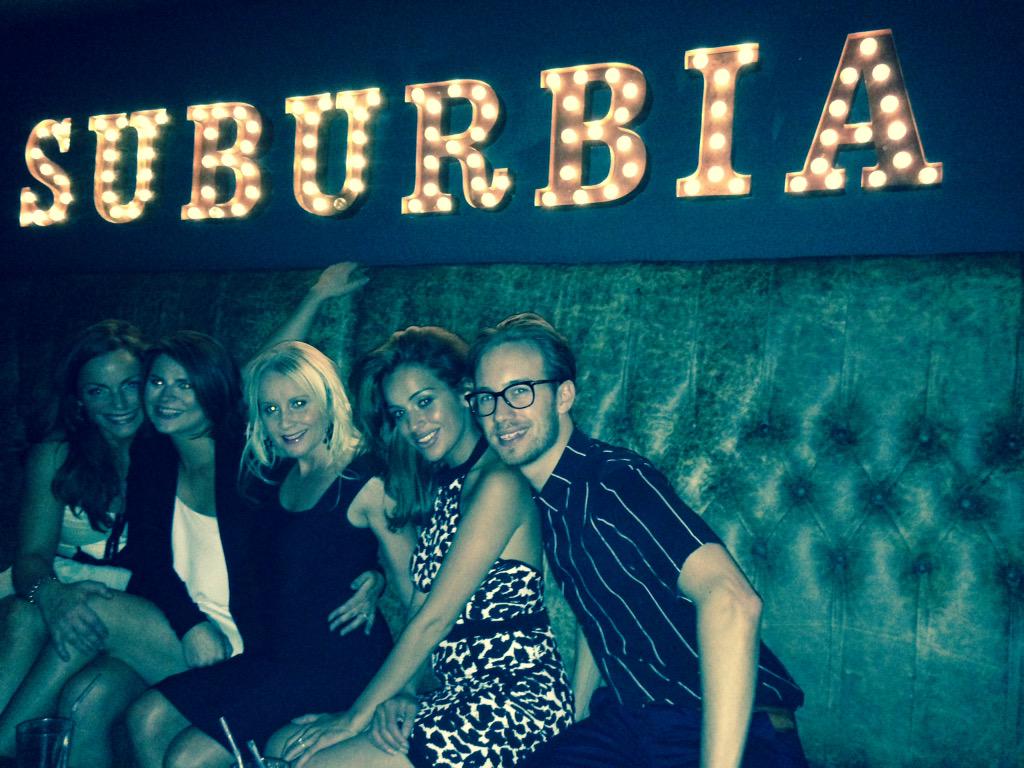 Jodyofficial's tweet photo. Great night @SuburbiaMCR @MsSarahByrne @katiejames84 @luciah78 @SamuelJKing @HaileyCoxon http://t.co/UP48KVNu0g