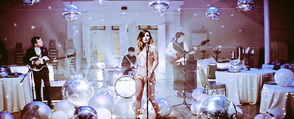 echosmith's tweet image. We're so excited and proud of our new music video "Let's Love" smarturl.it/LetsLoveVideo.