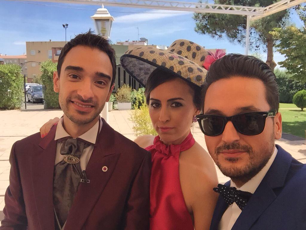SainzRake's tweet photo. De bodorrio 💍💍👰👰 http://t.co/Eyu4eh2avw