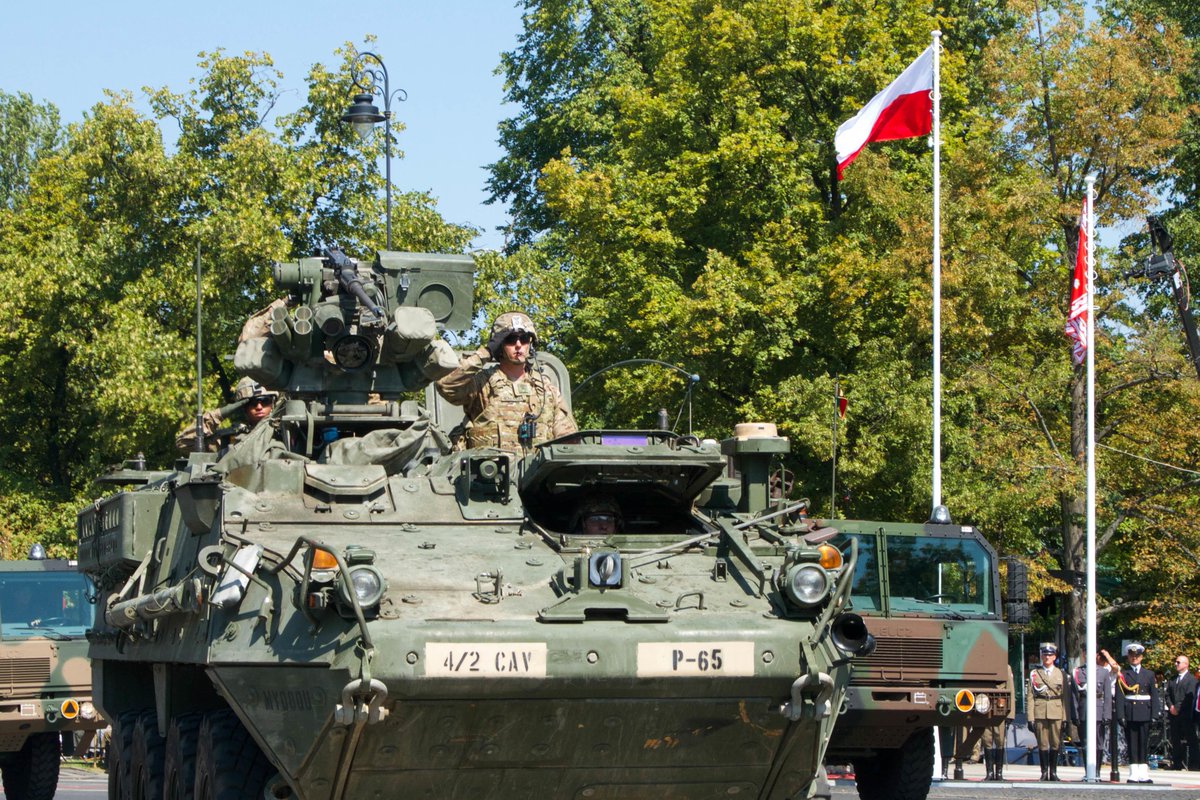 2dCavalryRegt's tweet photo. Another great day working with our Allies @USEmbassyWarsaw #2CR #StrongEurope #AtlanticResolve http://t.co/H3rLw0g2bW