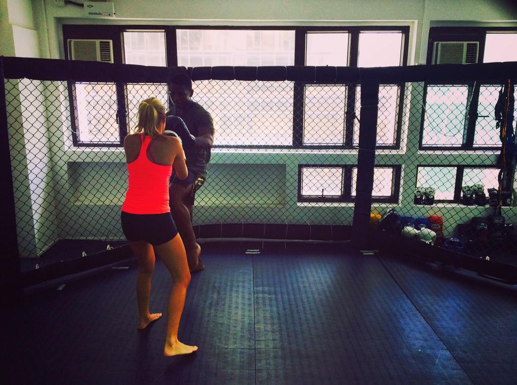 Start your day with a private boxing lesson at Fight Station Personal Training #freshofftheplane #boxing #pt