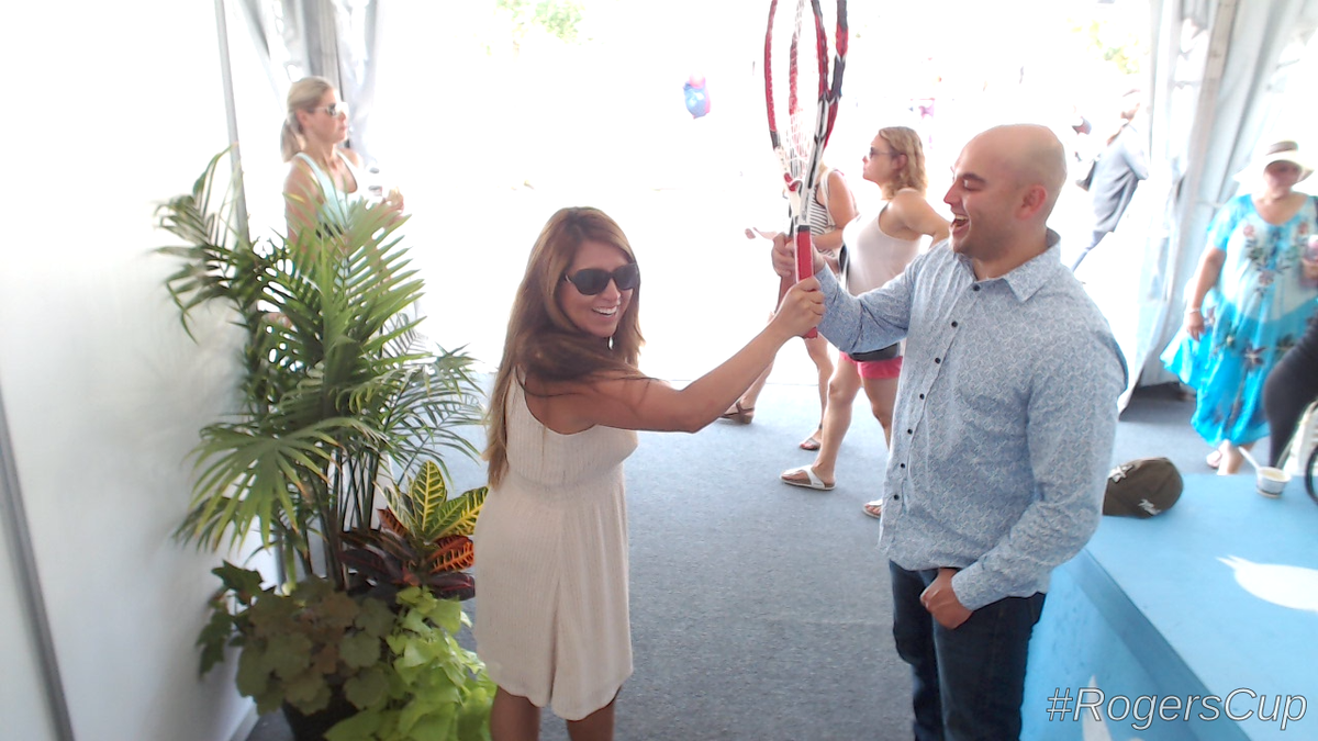 RCTOMirror's tweet photo. Checking out amazing tennis at #RogersCup in Toronto! #TwitterTV @JohannaGLuna @downsview2014 http://t.co/TqCt8Z7oke