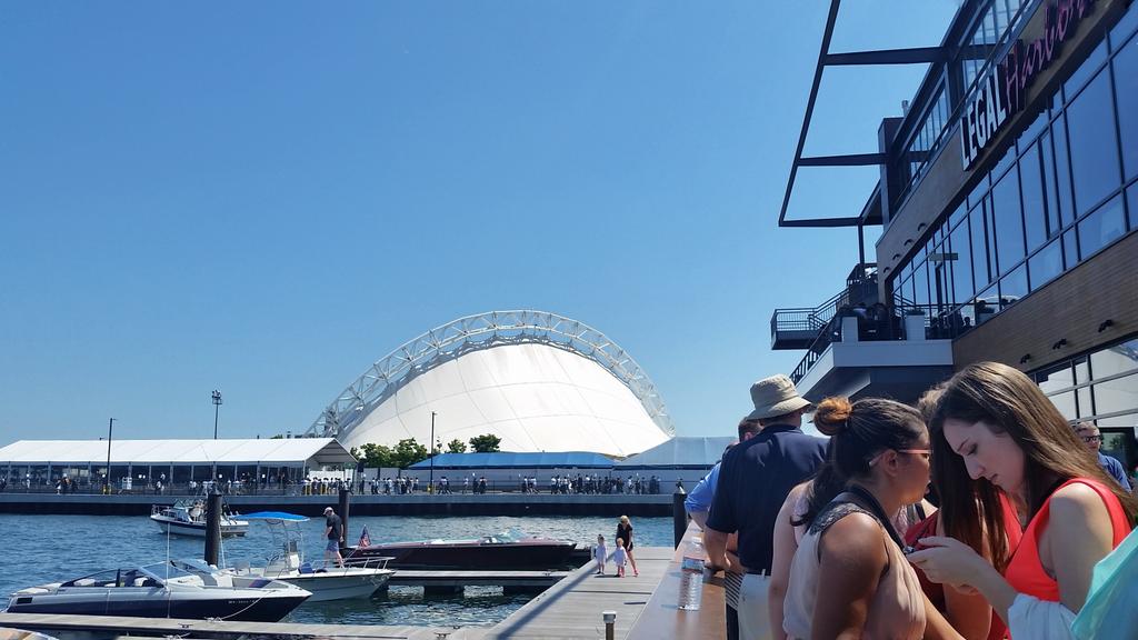chengzhiyu's tweet photo. Line for graduation loops all the way around Legal Harborside but certainly worth the wait! Happy #graduWIT2015 Day! http://t.co/wasPO2QqLC