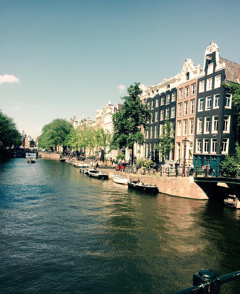 NatalieGillard's tweet photo. Take me back please!!! #Amsterdam 🌷 #thedam http://t.co/0aMJ2T6ISd