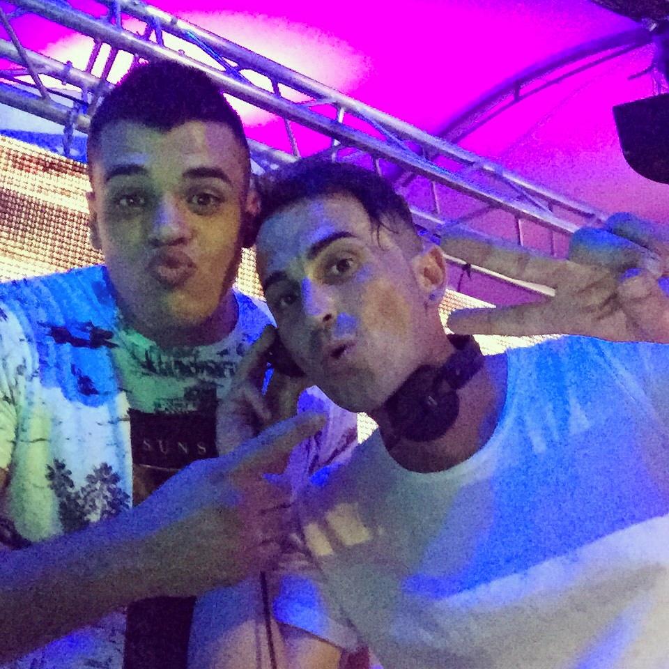 Together Party !! Gracias hermano por estar a la altura en TODO , SIEMPRE.
#PressPlayTour 
<a href="/sergifive5/">sergi sanz</a>