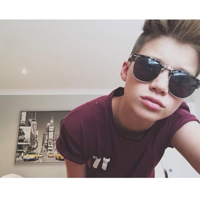 max ragan fan page (@maxragansbae) | Twitter