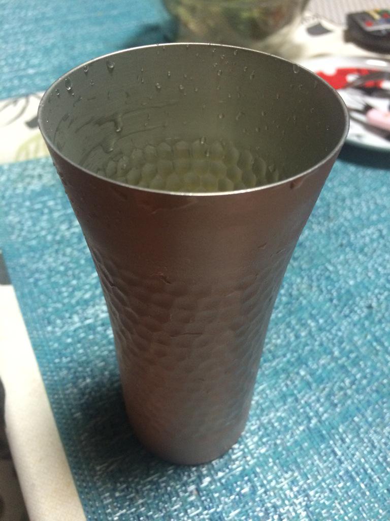 錫のタンブラー を冷凍庫に入れたら粉々に なぜ 原因は スズペスト という現象らしい Togetter