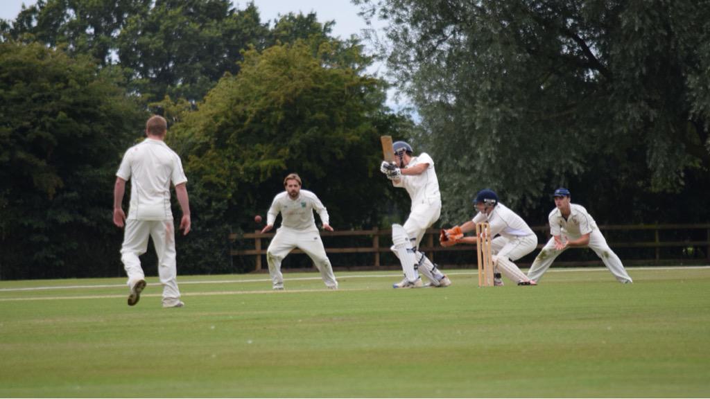 OldSuttonians's tweet photo. Old Suttonians in action against @OldRoffensians on Upper this afternoon. http://t.co/LuZMb7eyp0