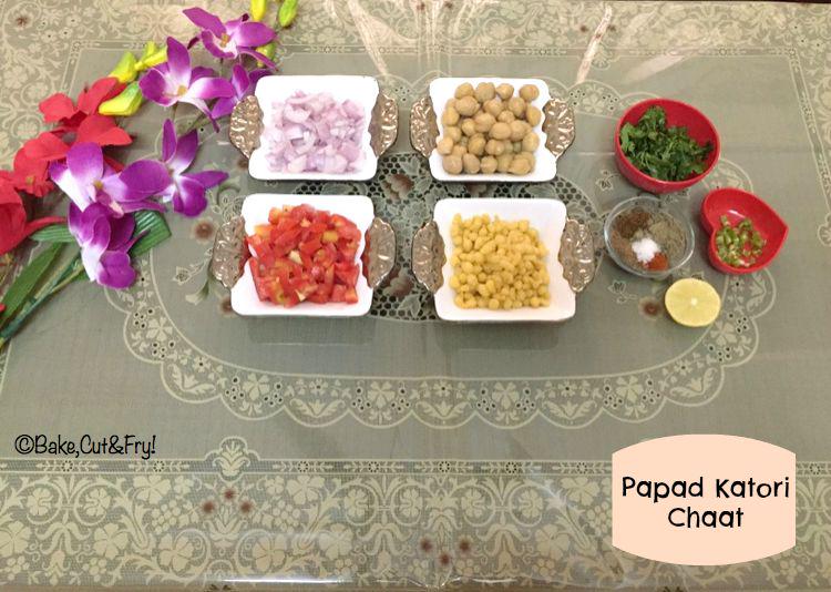 divyaszaika's tweet photo. {BLOGGED}
Next Recipe on my blog-
Papad Katori Chaat!😍
#divyaszaika #divyaskitchen
http://t.co/qIAyxVZSZa http://t.co/M3KiHGGCEo