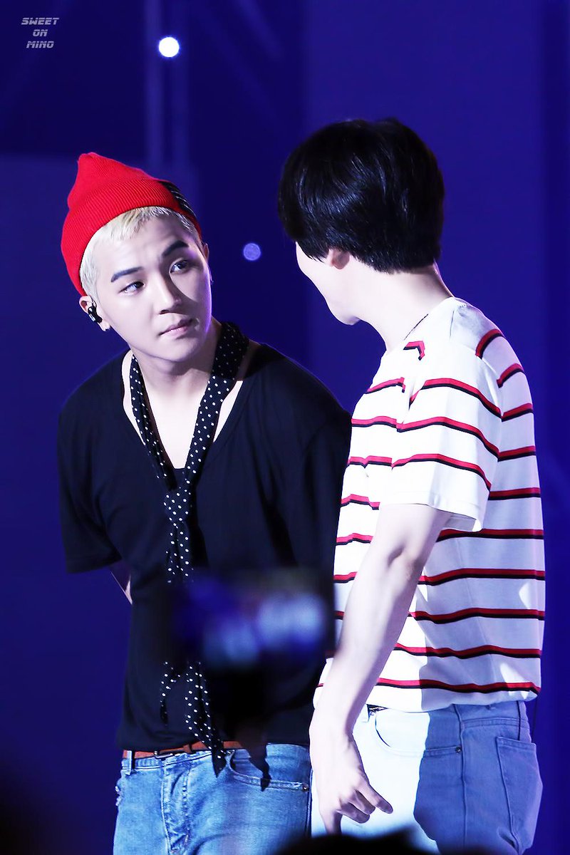 sweetonmino's tweet photo. 지누형아를 다정스럽게 바라보는 미노동생 :)
http://t.co/26YyL13W0Q http://t.co/eDJ34t6rhb