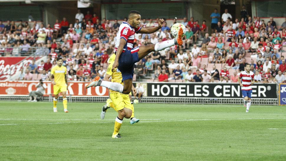luisruizmolina's tweet photo. .@elarabiyoussef acaba pretemporada como 'pichichi' rojiblanco con 4 goles. http://t.co/xgi0t2vwRu Vía @AhoraGranada http://t.co/BKEoCwIG0C