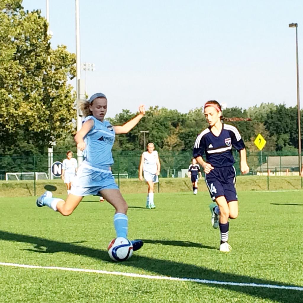 stephgray16's tweet photo. Finished the weekend 3-0 by winning the last game 5-1! Way to go, Sporting SI Storm! #sportingSI http://t.co/ggsKxBlDMR