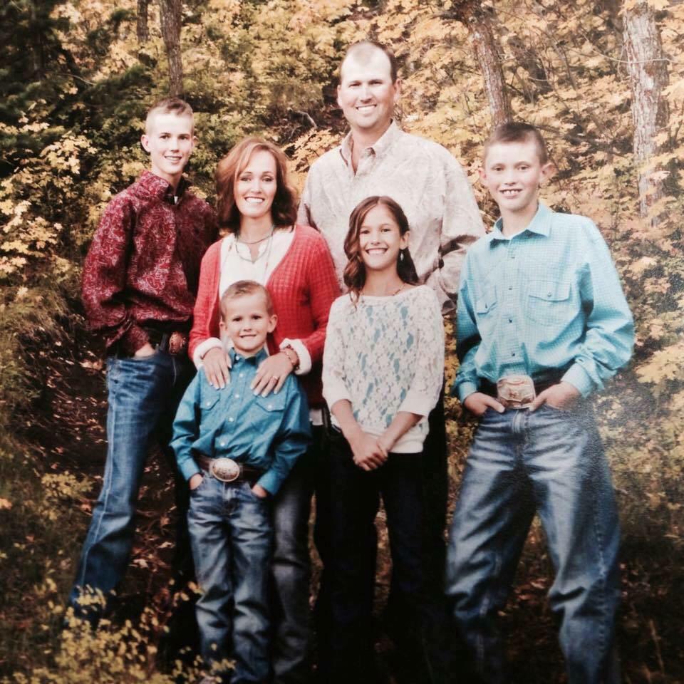 uhsra's tweet photo. Our heart is broken for this beautiful family, sending prayers there way. http://t.co/VEqUgrkyxp