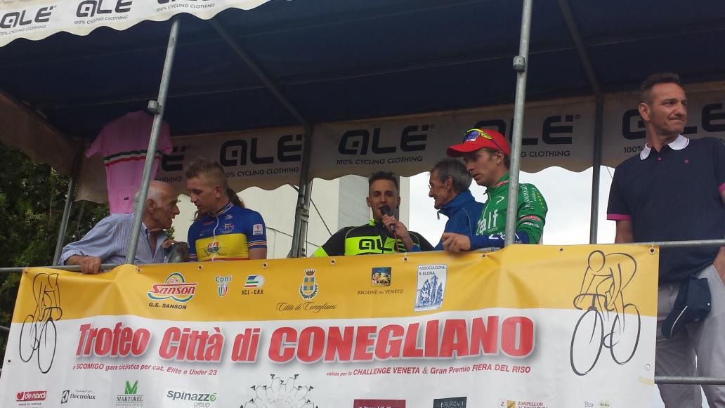 CTFriuli's tweet photo. Foto in diretta del podio! 1 Mattia 2 Raileanu 3 Rocchi #ctfriuli #scomigo #andreanelcuore http://t.co/cb8PdJ7q3S
