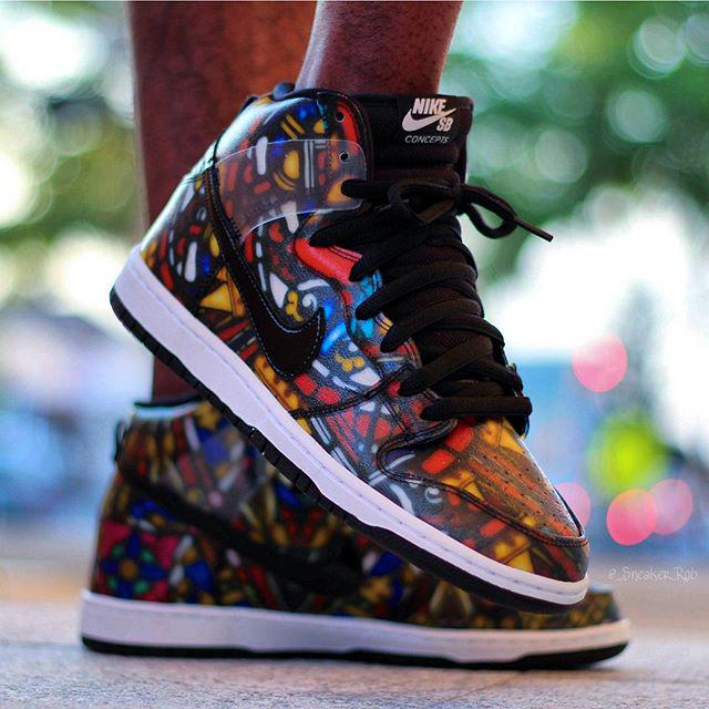 SneakerShouts's tweet photo. On foot look at the @CNCPTS x @NikeSB Dunk "Stained Glass"

Full size run available here -> http://t.co/7UgGwnrm4v http://t.co/ZuyssLwdAf