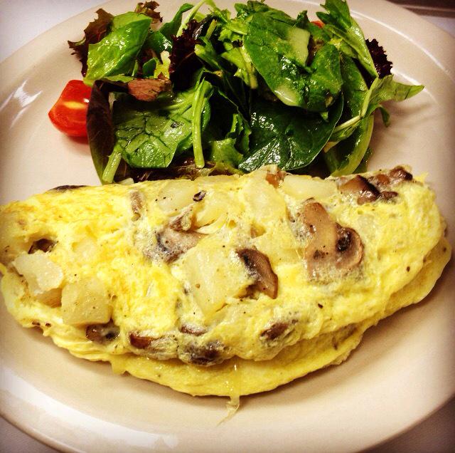 In the mood for eggs? Try our organic fluffy omelettes. #brunch #hellphone #bushwick #omelette #organic #glutenfree