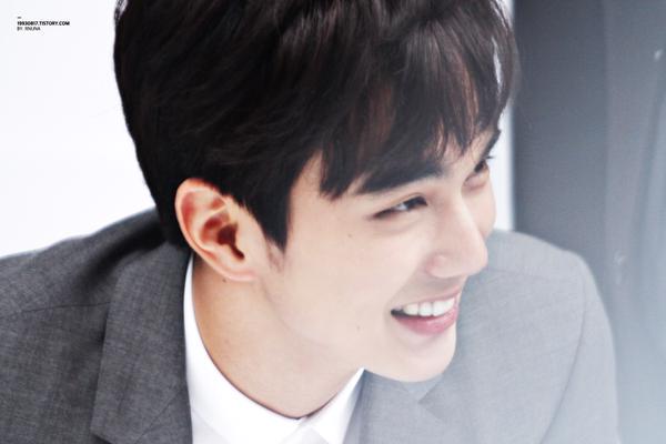 Happy birthday Yoo Seung Ho!     