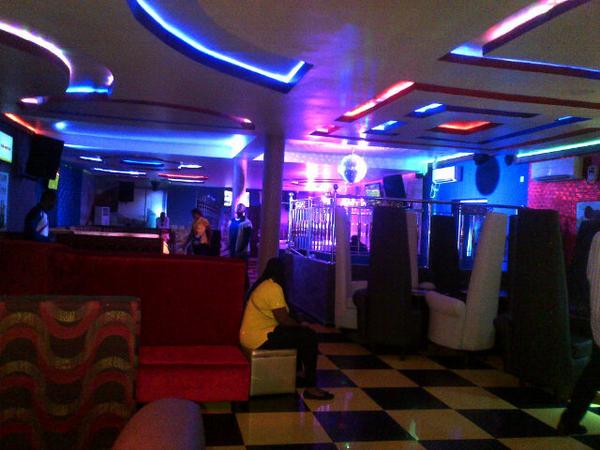 OSHBODY's tweet photo. ITS A SUNDAY LIKE NEVER BEFORE @mljlounge  WIT VDJ OSHAMA &amp; @VDJ_Jaymoney IN D MIX.... #GBEDU FEVER. PARTY ACTIVATED http://t.co/D3h8iKu32L