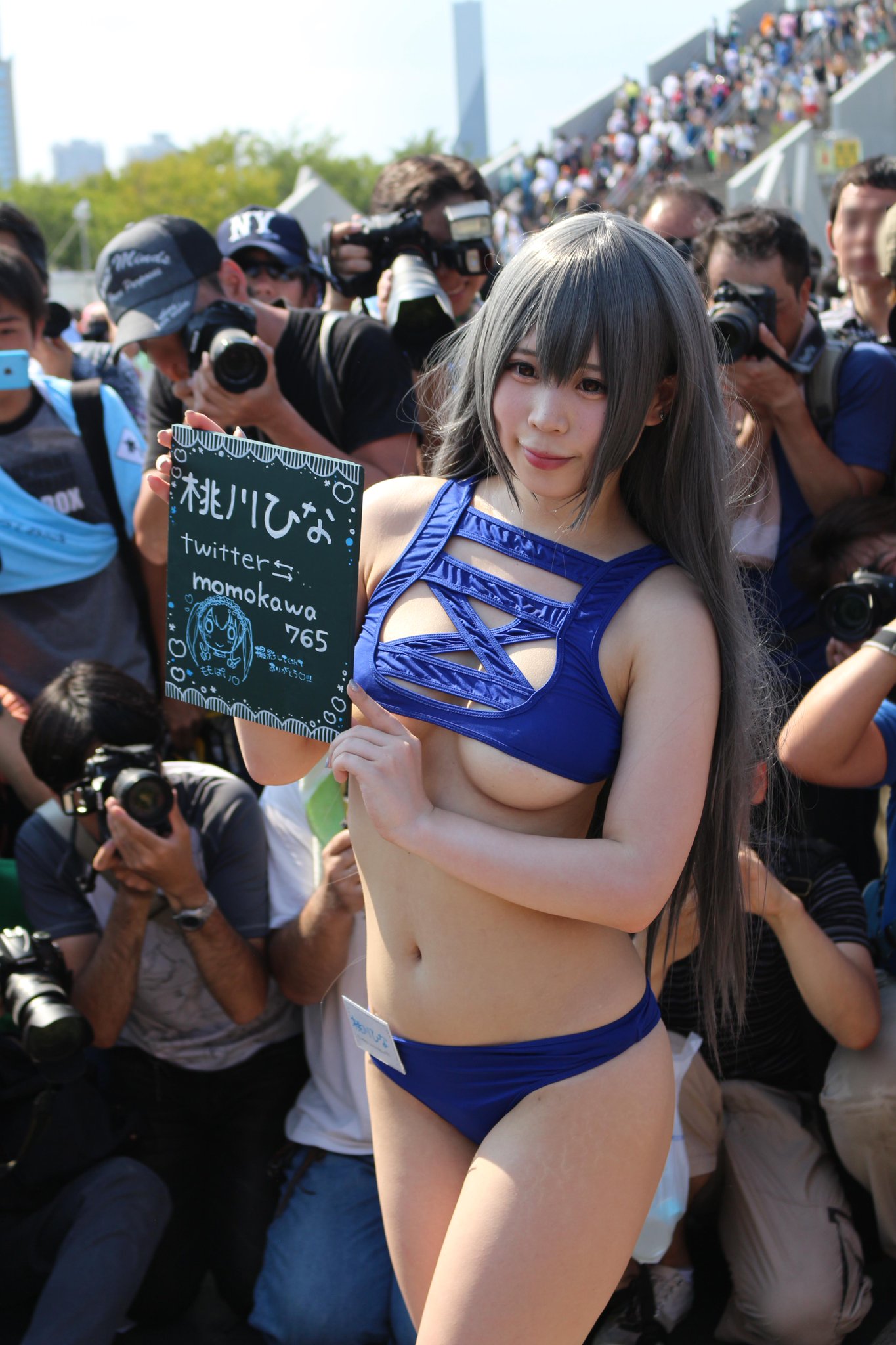 コスプレイヤー　桃川ひな ウォーカープラス