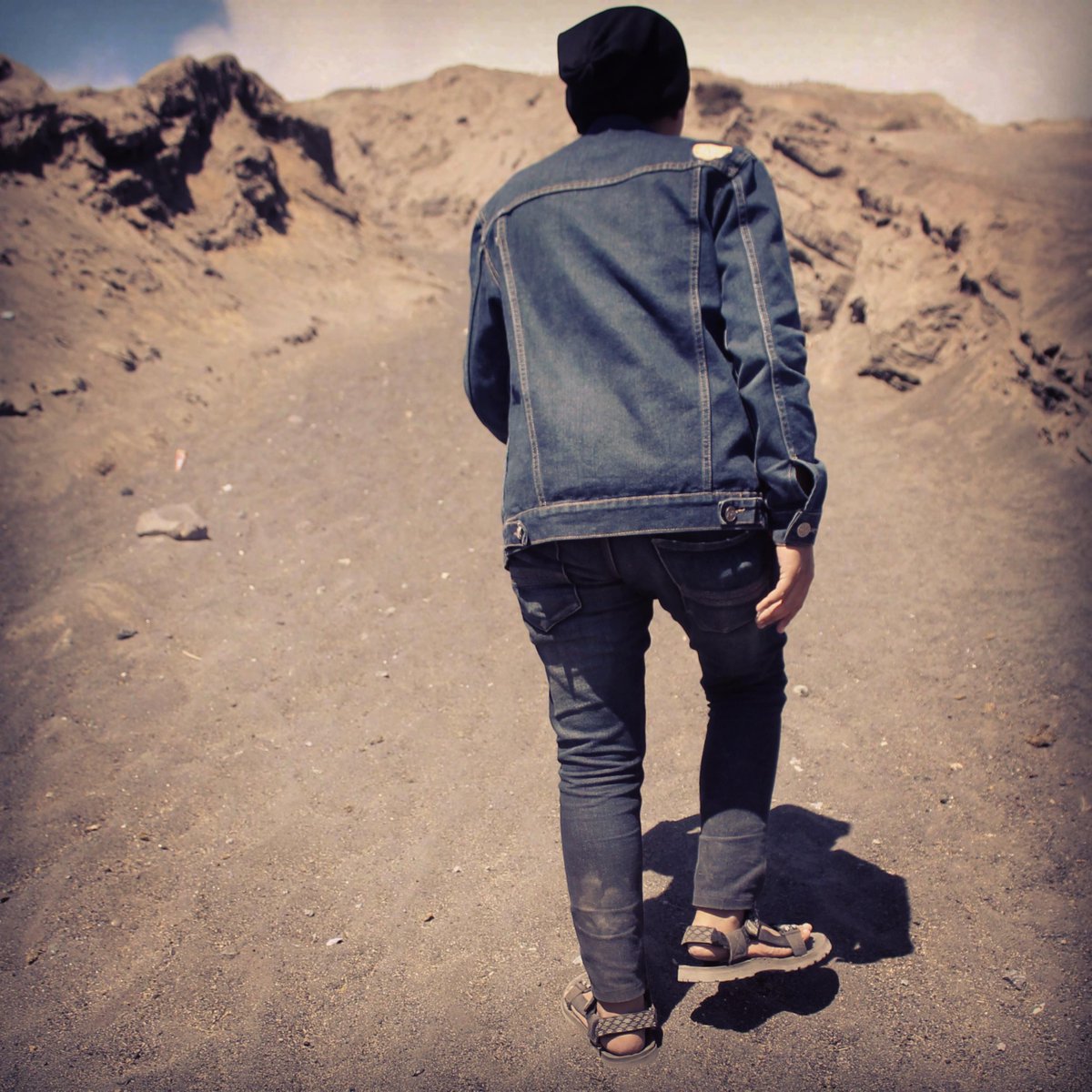 RADIEZLOIZ's tweet photo. @bromo http://t.co/yqbZ2bP5Wu