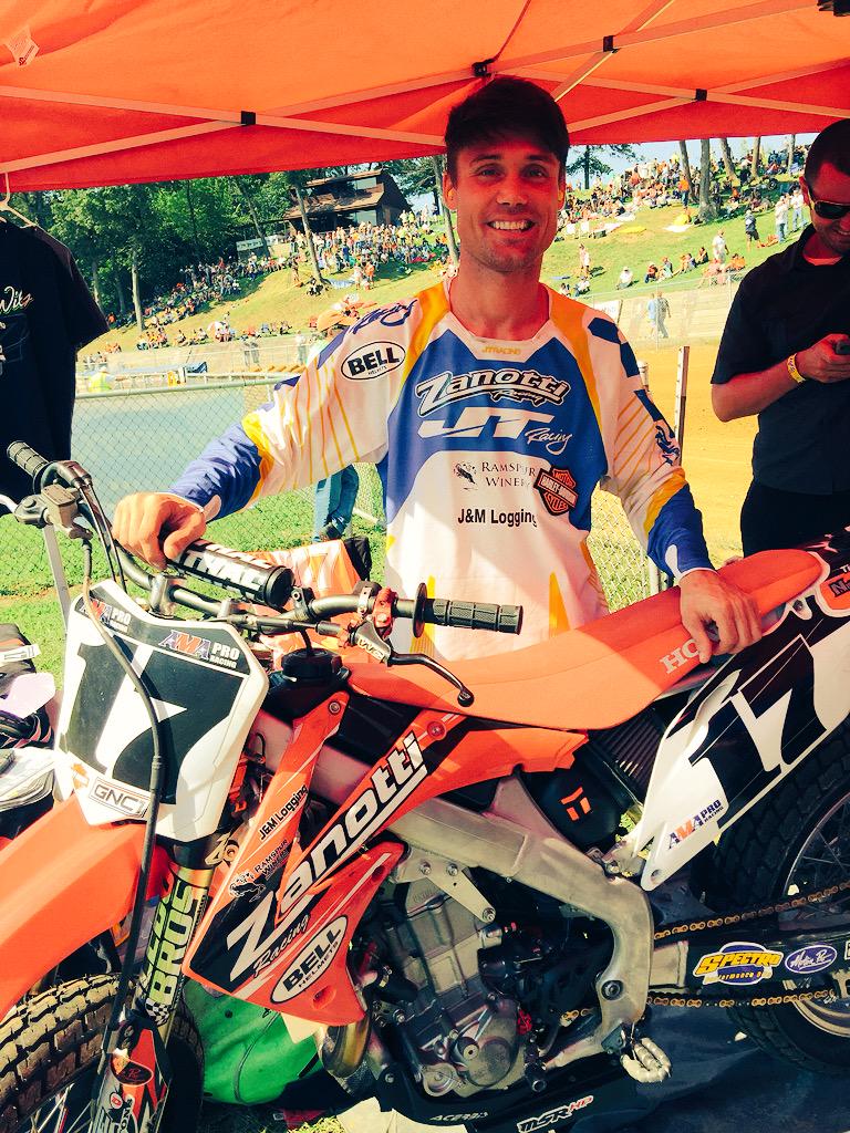 .<a href="/henry_wiles/">Henry Wiles</a> puts the hammer down, edges out <a href="/jmees1/">Jared Mees</a> in <a href="/amaproflattrack/">Ava ETC</a> #PeoriaTT Dash for Cash