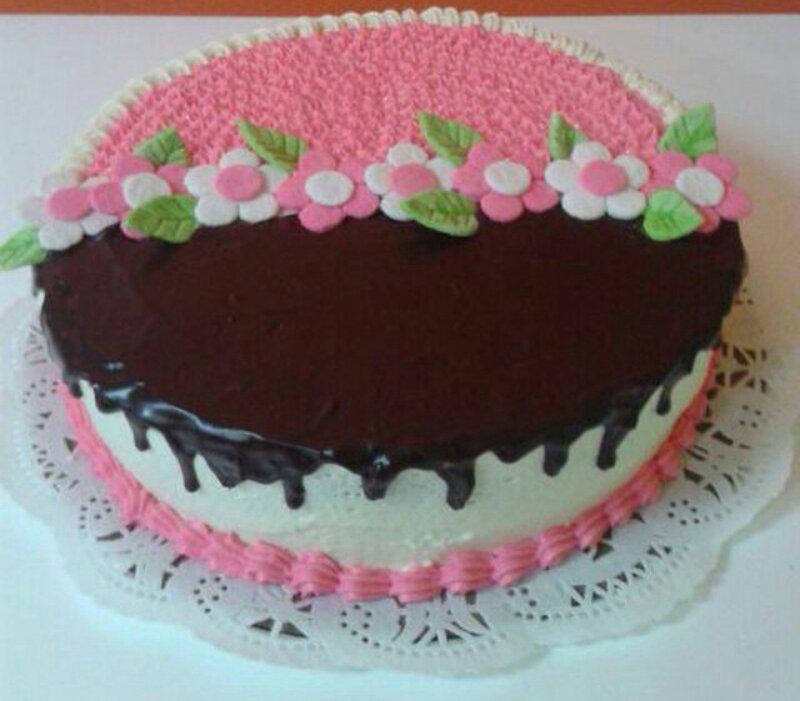 elsultanazo's tweet photo. #Tortas Decoradas a tu Gusto! Todo en Maniceria, Reposteria, Dulces Arabes, Especias y Mucho Mas! http://t.co/sFAUMuXSkE
