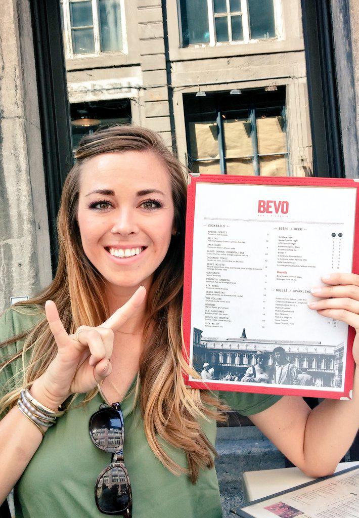 kallidoubleday's tweet photo. Lunch at #BEVOs in Montreal #hookem #familyroadtrip http://t.co/IHrsv2N0eH
