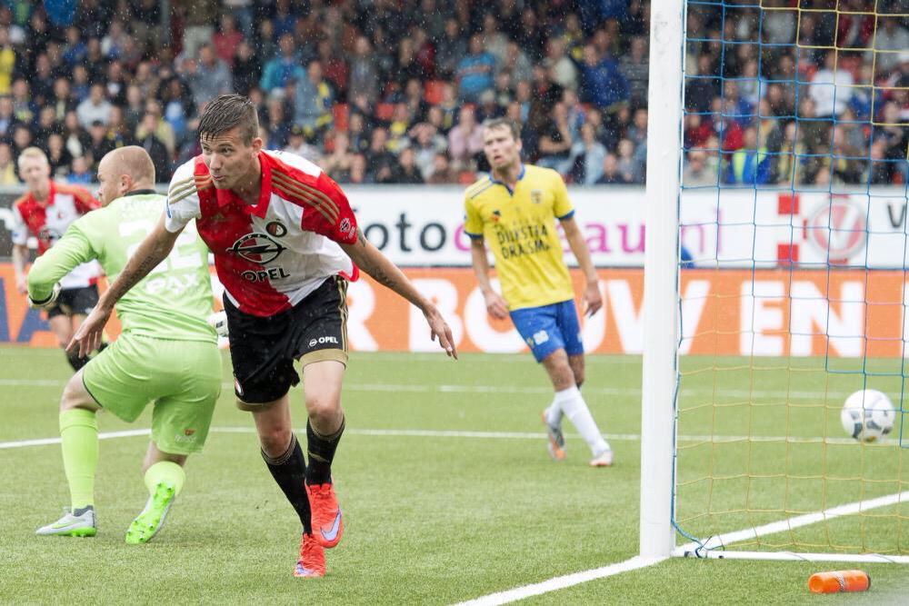 donnyvdoever's tweet photo. Lekker @kramerinho wat een debuut!!! Eerste shirt, eerste goal, eerste titel....?!!!! Kippenvel!!! http://t.co/POhgoIhjqi