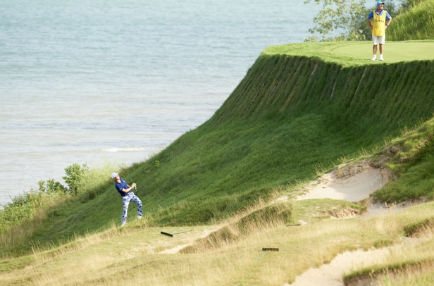 GolfChannel's tweet image. Man vs. the mountain. Justin Thomas' uphill battle one of the best #PGAChamp pics of the week: bit.ly/1LdOmbR