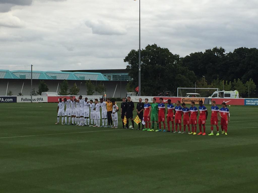 bramleycore's tweet photo. @StGeorgesPark England U16's vs USA U16's http://t.co/oT8zRmtJFx