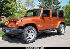 KnightLimo's tweet image. In you a Jeep like this with front end damage in Brantford? Contact police. It's wanted in a hit and run of 3 kids.