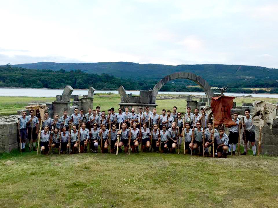 OJE_oficial's tweet photo. Foto de todos los participantes en la Almogavería "Brétema 2015". @Almogaveria #Aldara2015 http://t.co/YezCh1fYY0