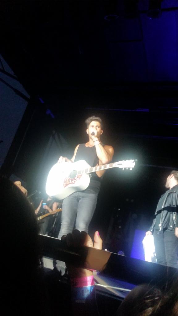 Happy Birthday to the amazing Dan Smyers thanks for the amazing concert last night 