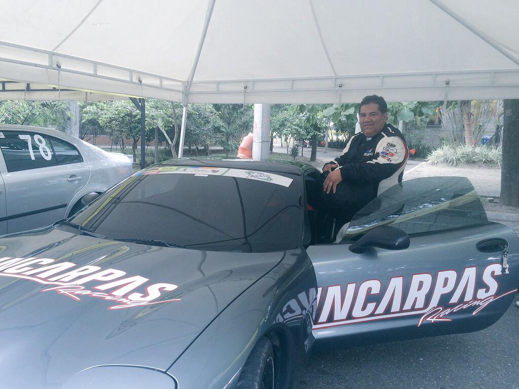 INCARPAS's tweet photo. @julianita1512 apoyo a #incarpas carrera #V8 #medellin julian Sánchez piloto Corvette http://t.co/5a4NyHBdPv