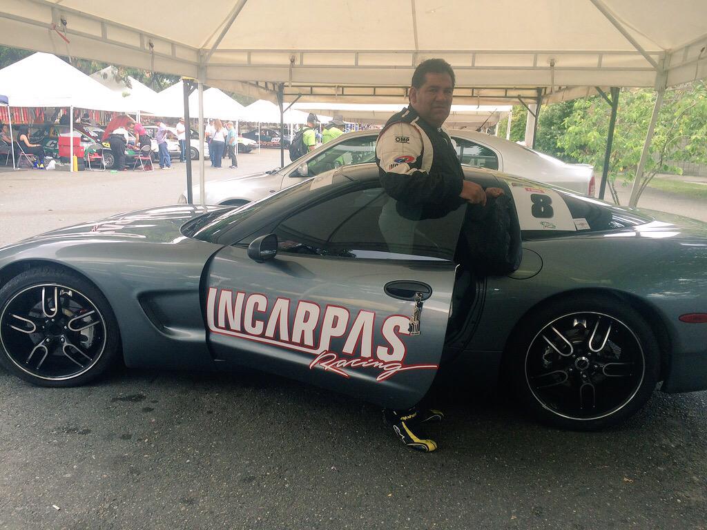 INCARPAS's tweet photo. @julianita1512 apoyo a #incarpas carrera #V8 #medellin julian Sánchez piloto Corvette http://t.co/5a4NyHBdPv