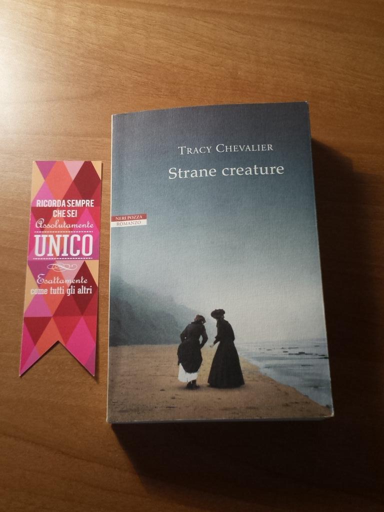 GiovaneLibraia's tweet photo. Finito il mastodontico Middlemarch.
Ci si butta sulla #Chevalier
#Stranecreature #remarkablecreatures
#libri http://t.co/KtPtQAL5nQ
