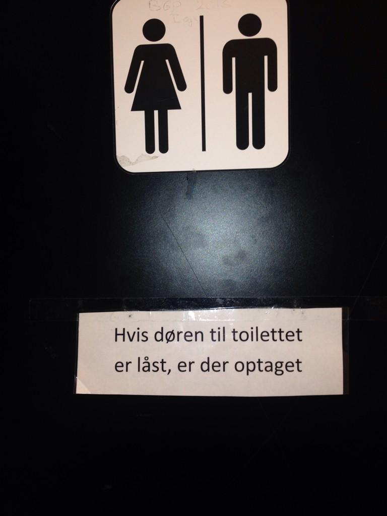 skrivtilheidi's tweet photo. Vildt smart system de har fundet på ovre på det der Fyn👍👍#rasteplads #nyborg #megasmart http://t.co/fiiWYcsvZB