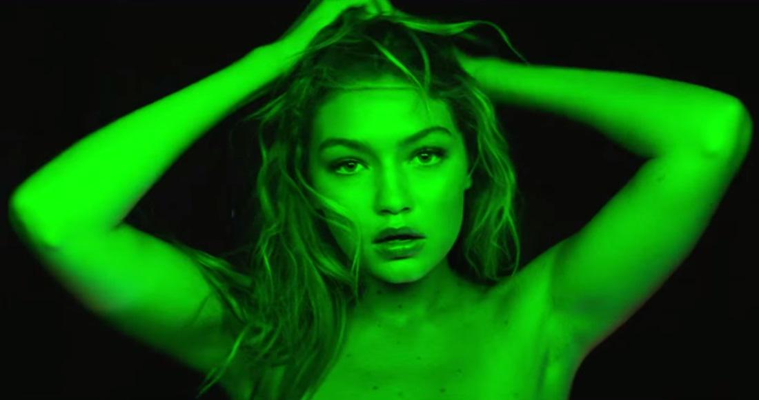 officialcharts's tweet image. .@CalvinHarris &amp;amp; @DisciplesLDN's How Deep Is Your Love is the most streamed track of the week: bit.ly/1RLboaU