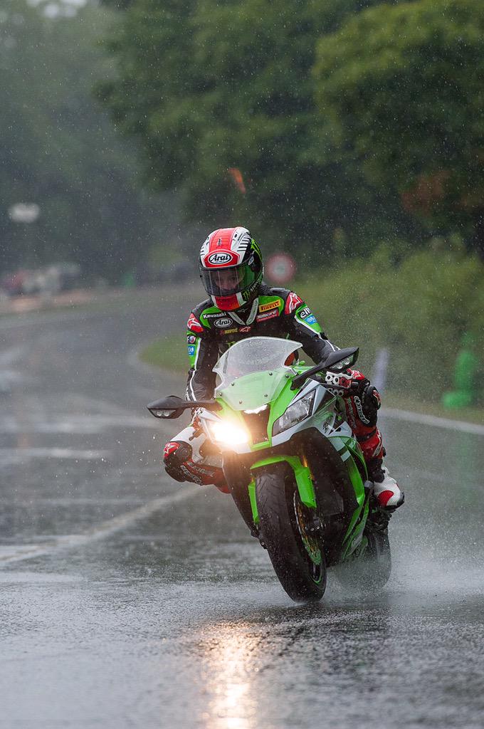 jonathanrea's tweet photo. We still managed a few laps today even if the weather didn't play ball! A little scary but I'm prepped for NW200 2016 http://t.co/8hvjF70yIA