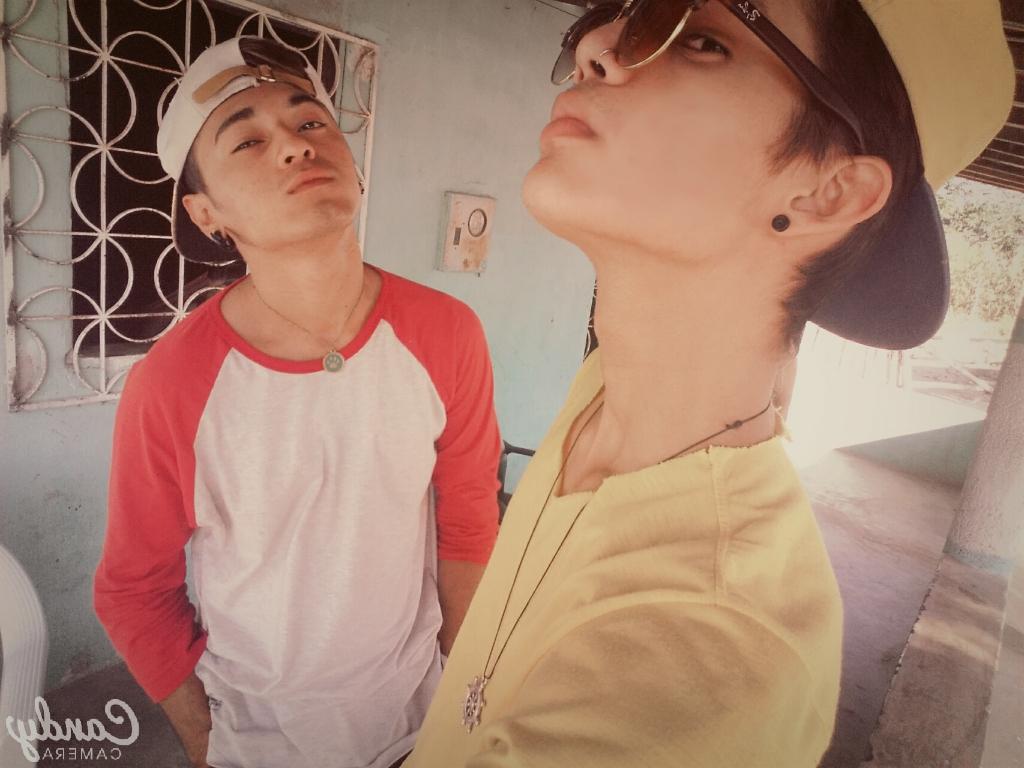 boyzinhostage3's tweet image. BoyStagers segue la @foreverStage3  @MatthStage3 @VitinStage3 @JapaStage3