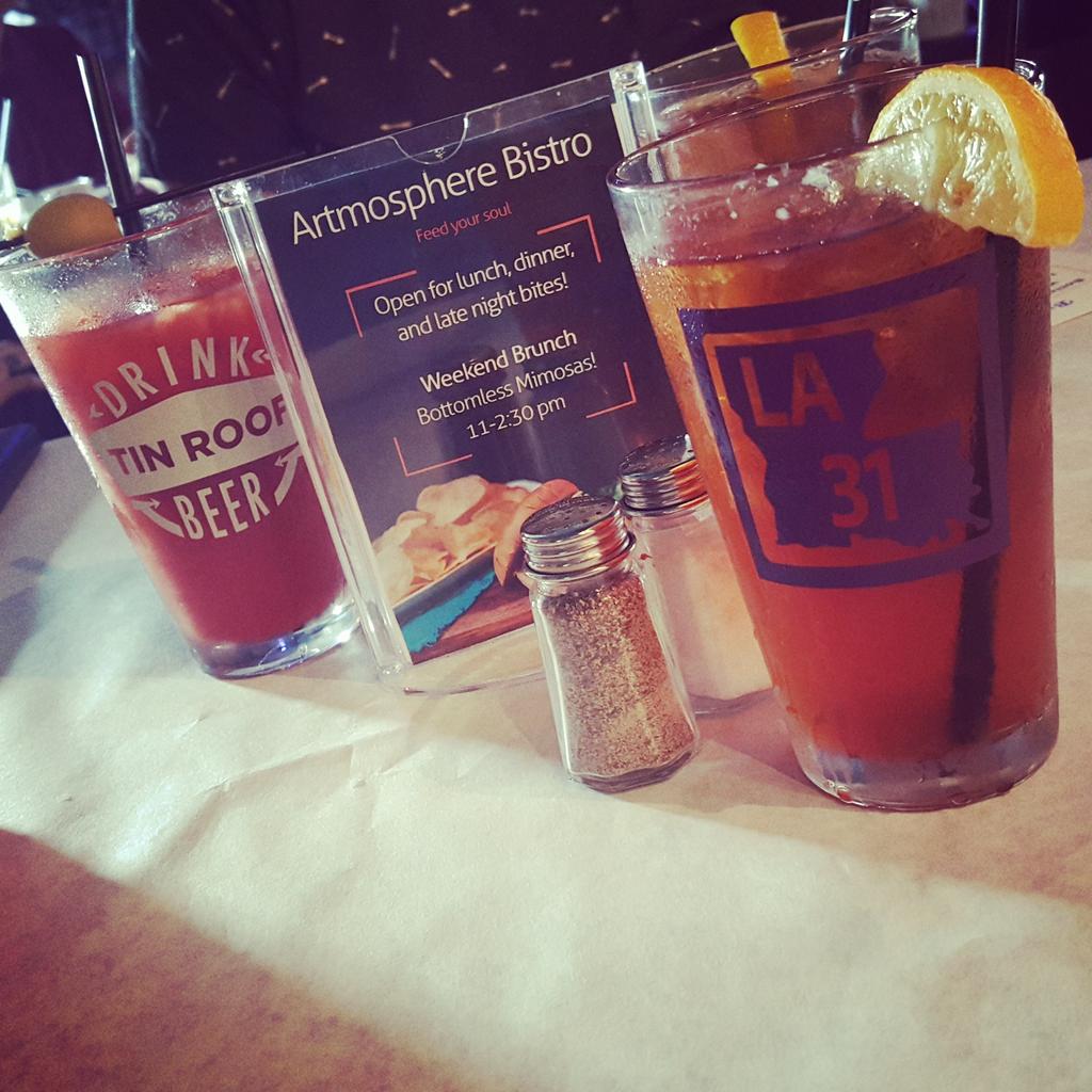 ScottDohmann's tweet photo. Eat local, shop local...great Sunday lunch and live blues music. #lafayettestrong http://t.co/pFn8saEbGC
