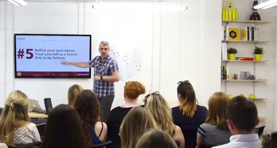 DandADNewBlood's tweet photo. How do you turn a portfolio into a job? @jasonholland shows you: http://t.co/tc3dHysTiB http://t.co/LcMUpFEq3j http://t.co/iuRH5y3Tlu