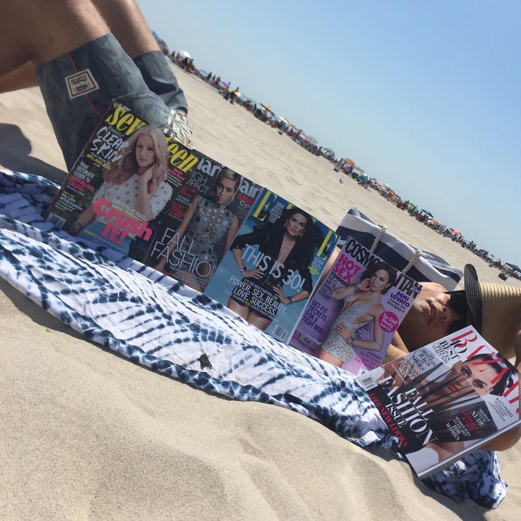 marieclaire's tweet photo. If you're in Seaside NJ, grab a copy of our #MileyCyrus issue—and few other good reads. 😎 #MagMobile2015 http://t.co/2abXRL1l7b