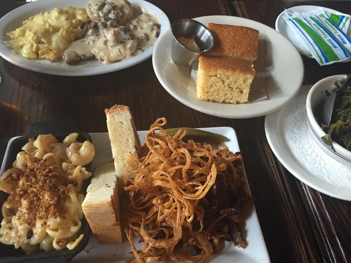 I'm at <a href="/NeelysBBQParlor/">Neely's BBQ Parlor</a> in New York, NY swarmapp.com/c/jzLVdZxAopu