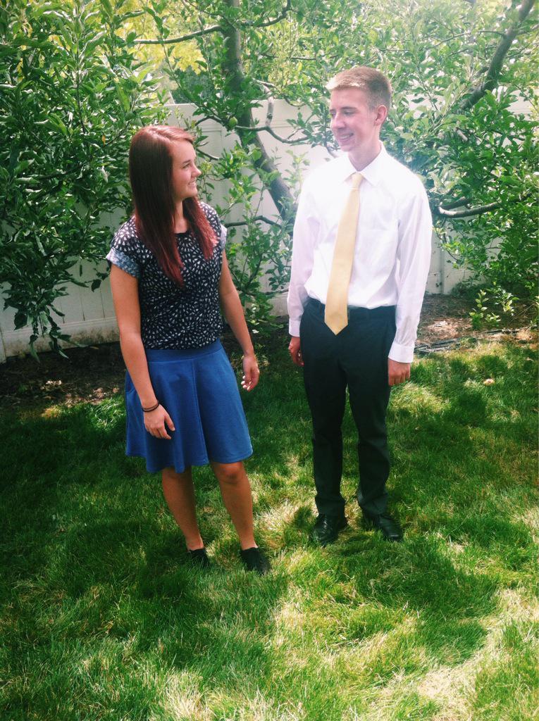 ashlynellis7's tweet photo. i say bye tanner as he says hi honduras. 💕 http://t.co/2JBuYCu7Ab