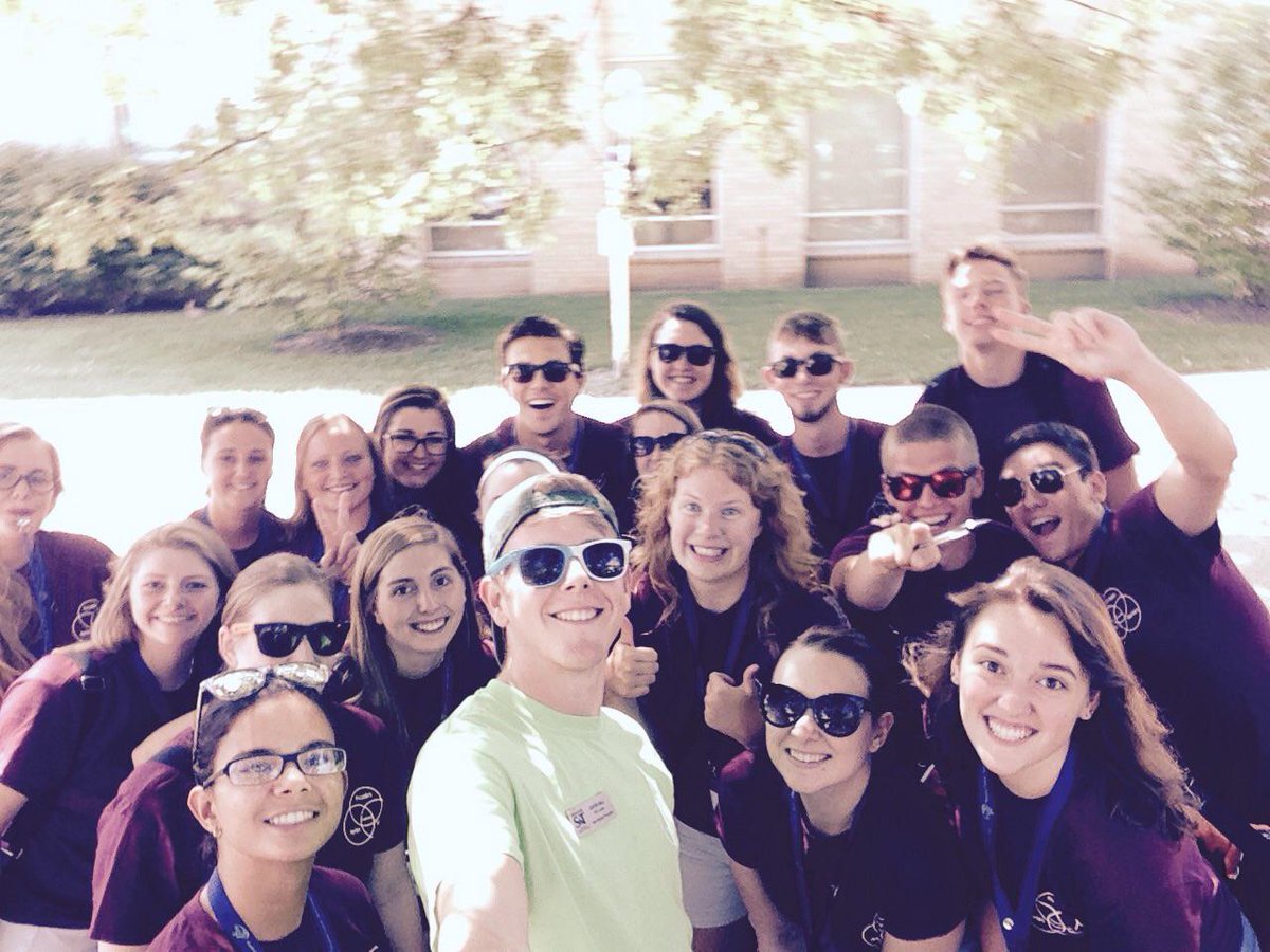 SandT_OWeek's tweet photo. Prepping for Party at the Puck. Can't wait for the official start of #OpeningWeek2015!! http://t.co/Irtw4JGo1w