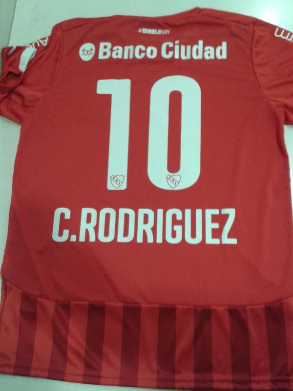 juanimajluf's tweet photo. Atención hinchas de #Independiente #Racing #SanLorenzo y #Chicago regalamos de todo #FutbolPermitidof20 Seguinos y RT http://t.co/2OAjazhaSm