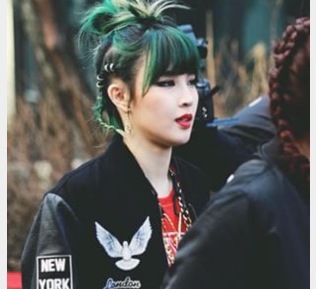 K Pop Baddies On Twitter Jiyoon With Green Hair Appreciation