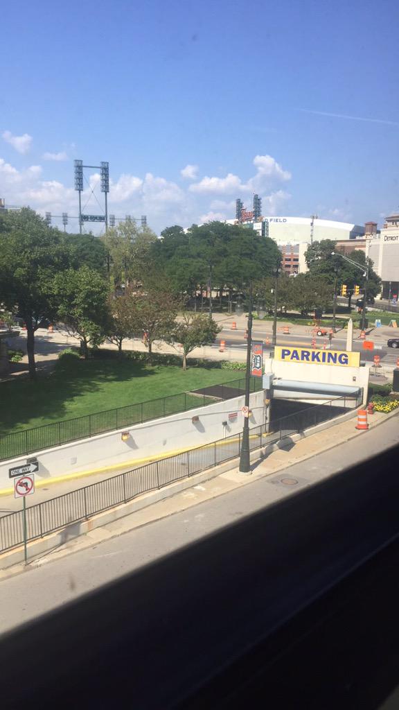 darcmunsie5's tweet photo. The beauty of Detroit is totally underestimated💕 http://t.co/5Y2er5WQkt