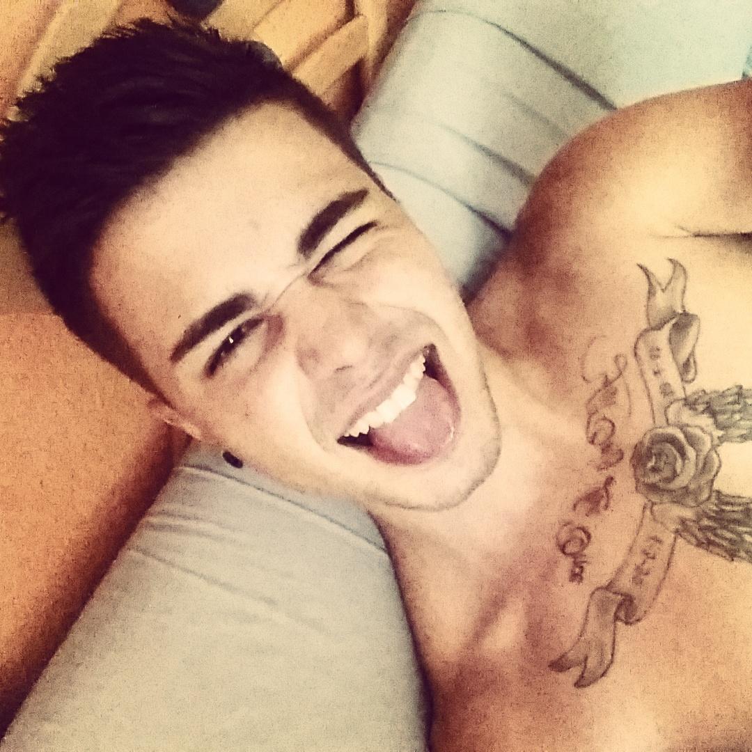 hectorr1995's tweet photo. 😜😜 http://t.co/84aY1RRUFV